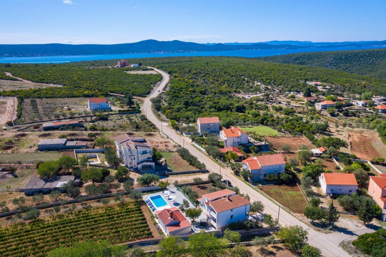 Villa Tome Donje Rastane ภายนอก รูปภาพ