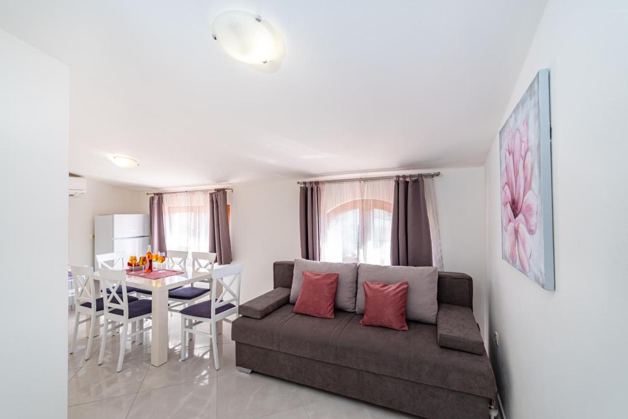 Villa Tome Donje Rastane ภายนอก รูปภาพ