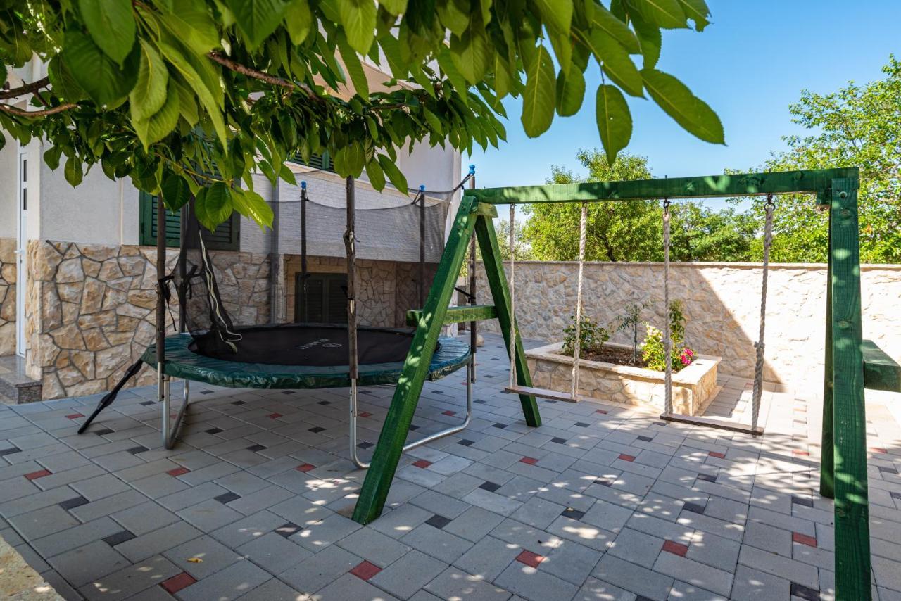 Villa Tome Donje Rastane ภายนอก รูปภาพ